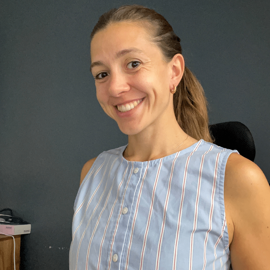 Clémence Albert, étiopathe à Dunkerque (Malo-les-Bains), dans son cabinet